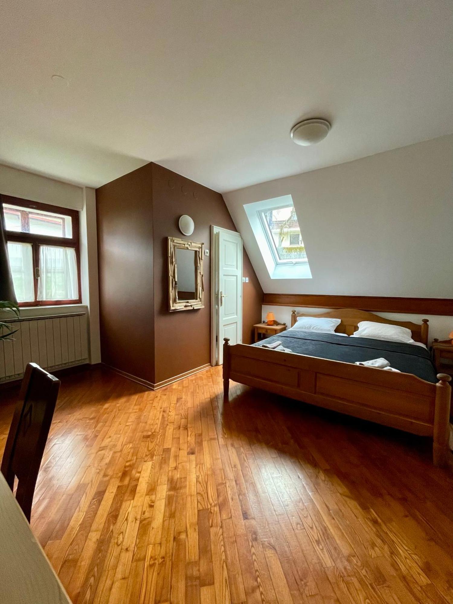 Gostisce Barbara Hotel Idrija Eksteriør billede